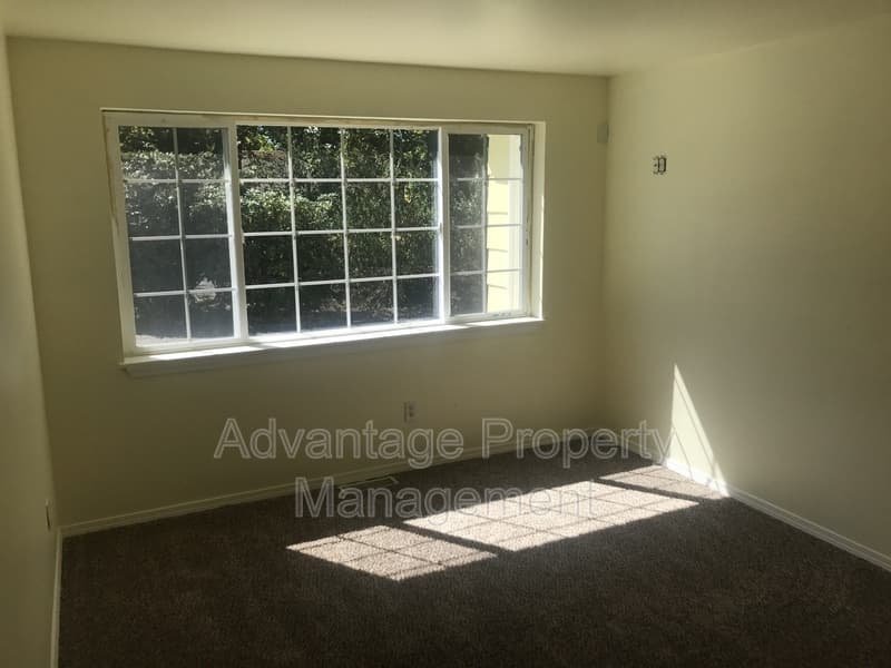 Corvallis House: 615 SE Atwood Ave