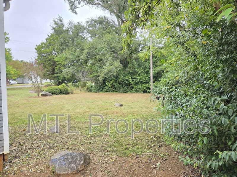 Rock Hill House: 1036 Williams Street