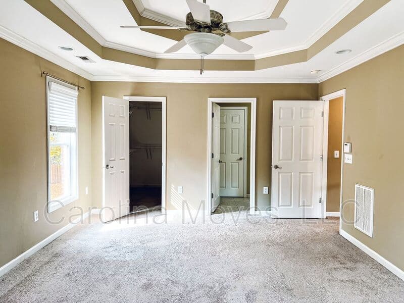 Simpsonville House: 702 Carriage Hill Road