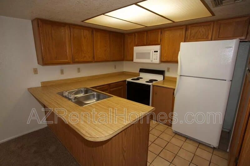 Tempe Condo: 819 N College Ave