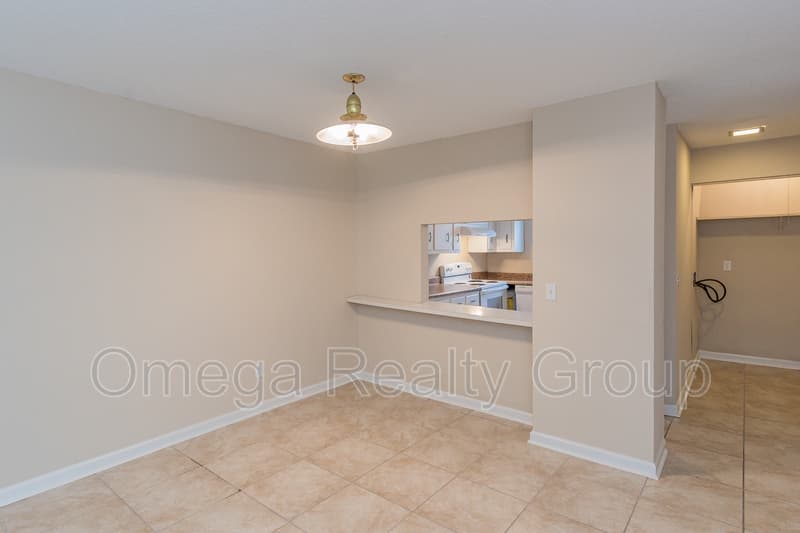 Jasper Condo: 1600 14th Ave E