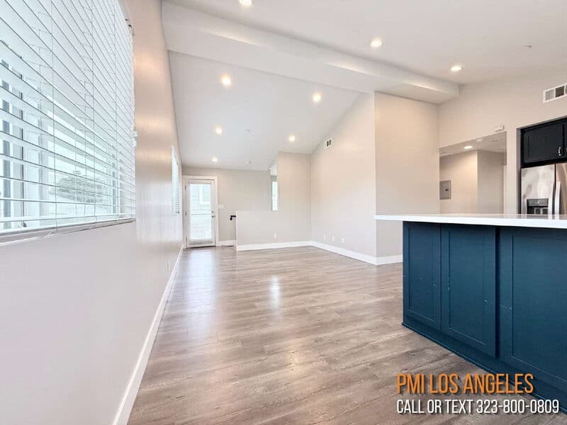 Los Angeles Townhome: 3650 Percy Street