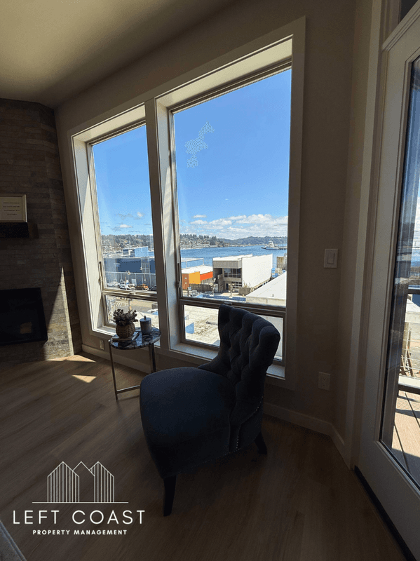 Newport Condo: 811-829 SW 13th Street - 829