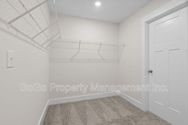 Simpsonville House: 216 Pewter Circle