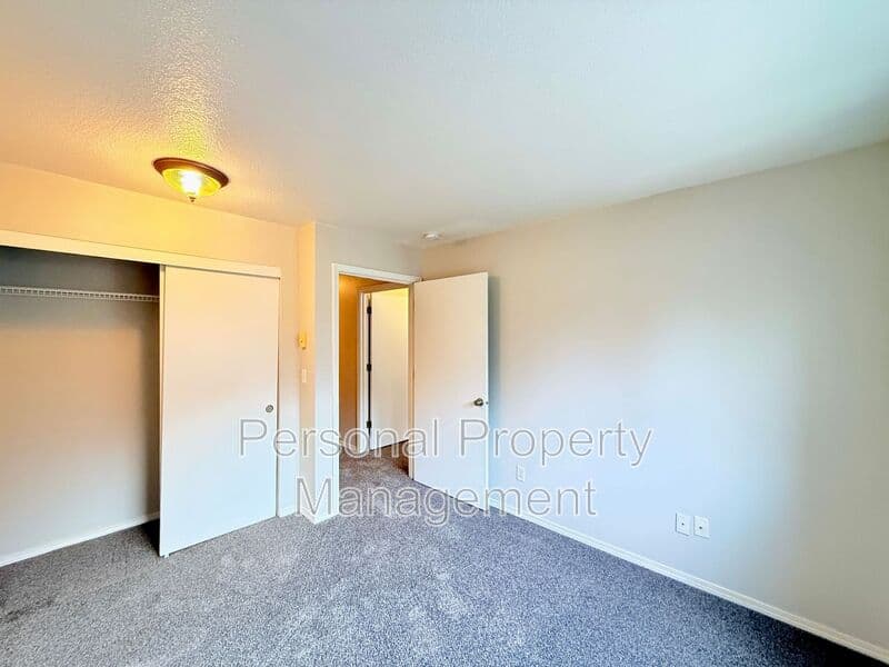 Vancouver Condo: 3412 NE 66th Ave