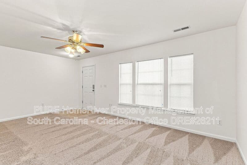 Goose Creek House: 240 Jackson St