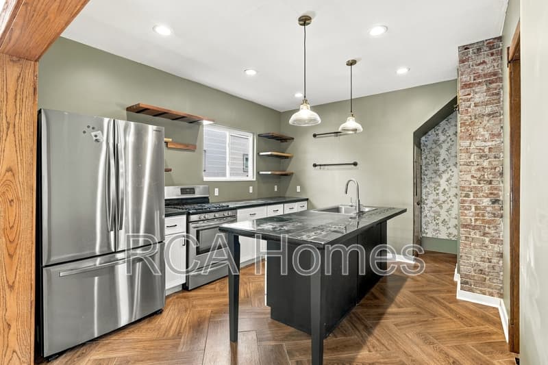 Indianapolis House: 36 North Dearborn Street