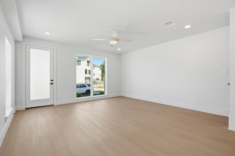 Fort Worth House: 2337 Benbrook Boulevard