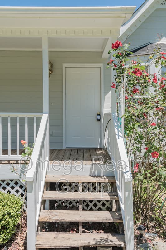 Pinson House: 6450 Kimberly Loop