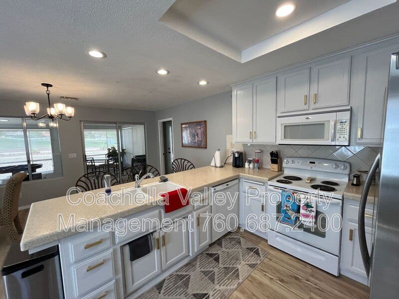 Desert Hot Springs House: 64646 Pinehurst Cir