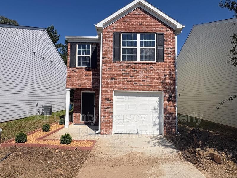 Conyers House: 2072 Belmont Cir
