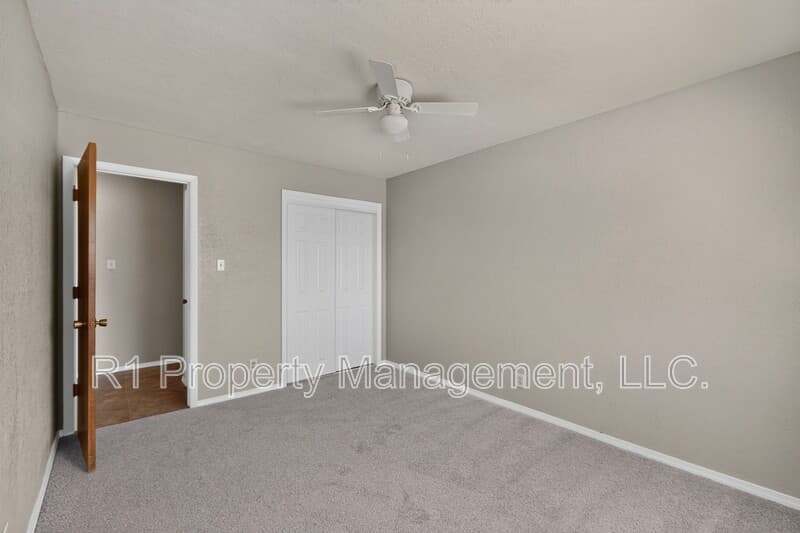 Rio Rancho House: 209 Villa Verde Drive Southeast