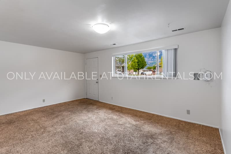 Orem Condo: 1052 S Virginia Cir