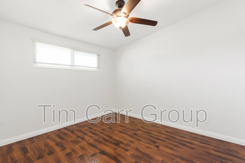 Costa Mesa Condo: 241 E 18th Street
