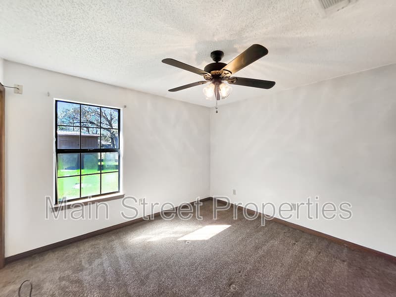 Milton House: 5595 Osceola Street