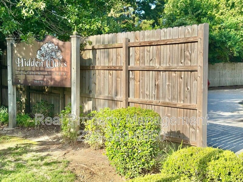 Denham Springs Apartment: 31855 LA Hwy 16