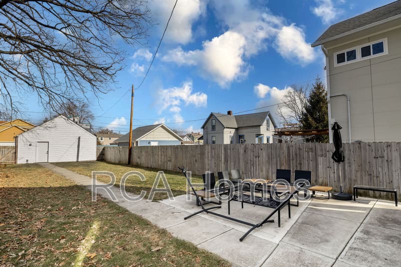 Indianapolis House: 1542 Pleasant Street
