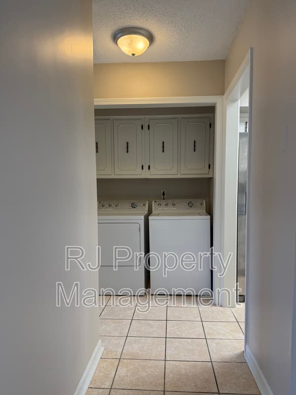 Bartlett Townhome: 3400 Lord Dunmore Cv
