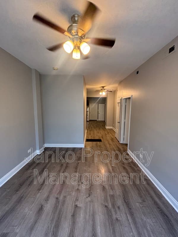 Chicago Condo: 1415 E 75th St
