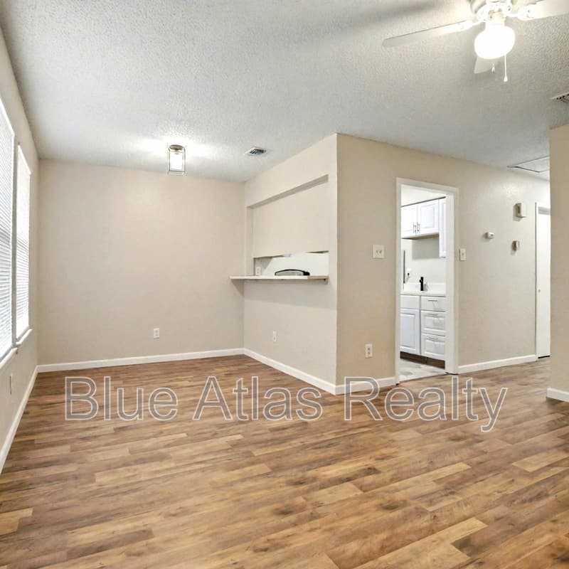 Fort Worth House: 5519 Wellesley Avenue - 1