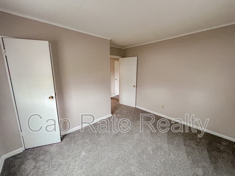 Columbus House: 3210 E 12th Ave