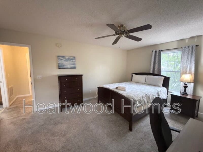West Columbia House: 264 Orchard Hill Drive