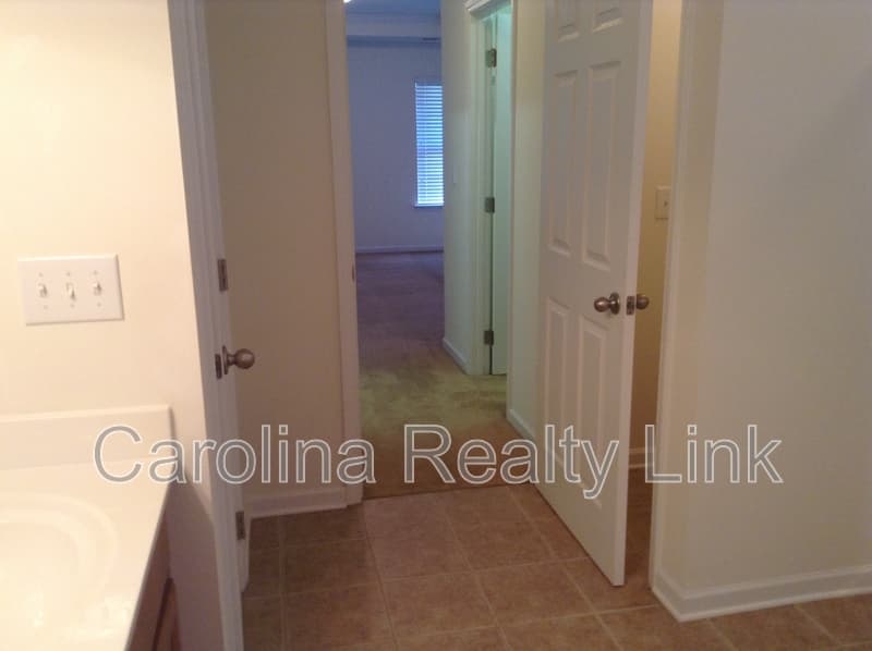 Huntersville House: 7228 Handon Lane