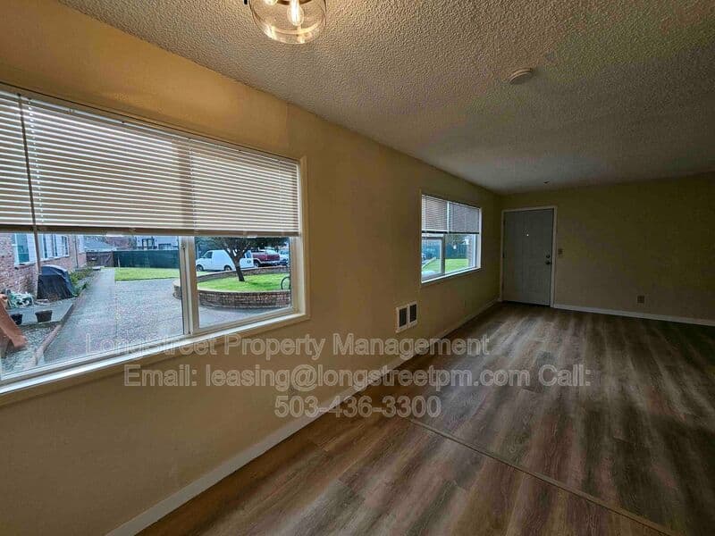 Portland Apartment: 780 NW Joy Ave