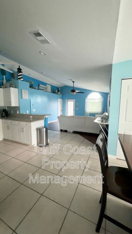 Bonita Springs House: 11652 PAWLEY AVE