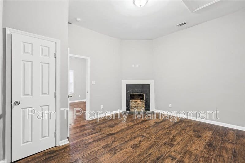 Savannah Condo: 619 Kline St