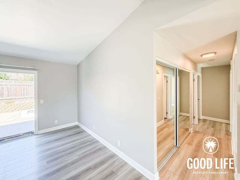 Escondido House: 2230 E Washington Ave