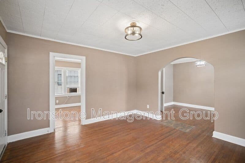 Tulsa House: 1412 S Florence Place
