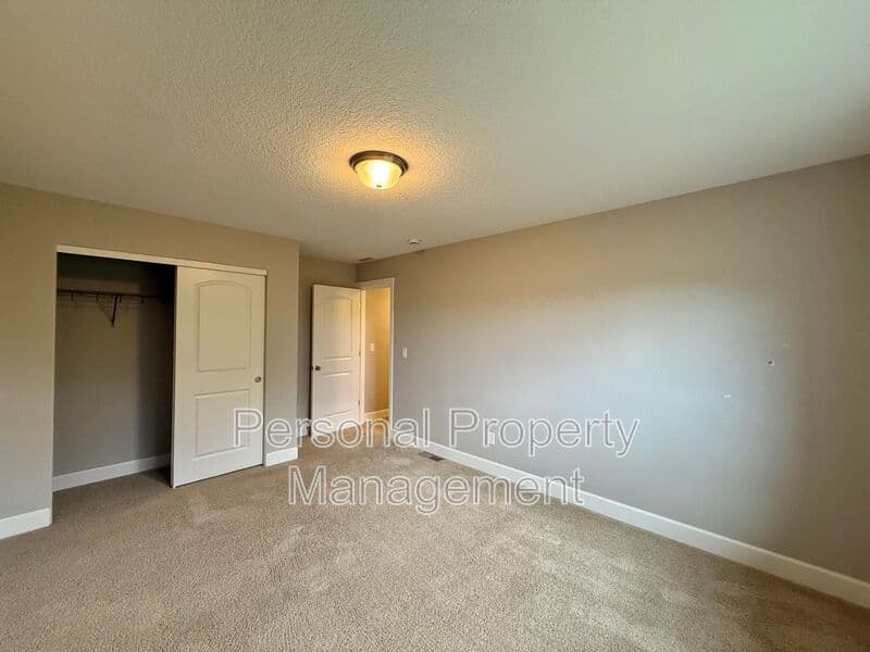 Vancouver House: 5502 NE 134th St