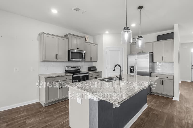 Pooler House: 110 Cole Street