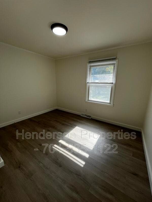 Charlotte House: 2413 Alleghany Street