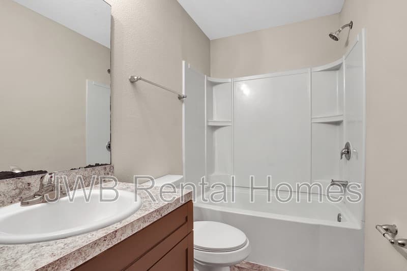 Jacksonville House: 5942 Dunmire Ave