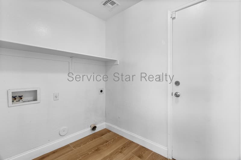 Goodyear House: 15257 W Monroe St