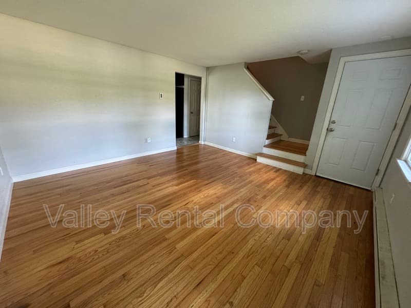 Sunderland Condo: 87 South Silver Lane - 2
