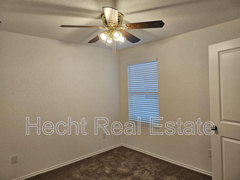 Seguin House: 5911 Coahulia Ridge