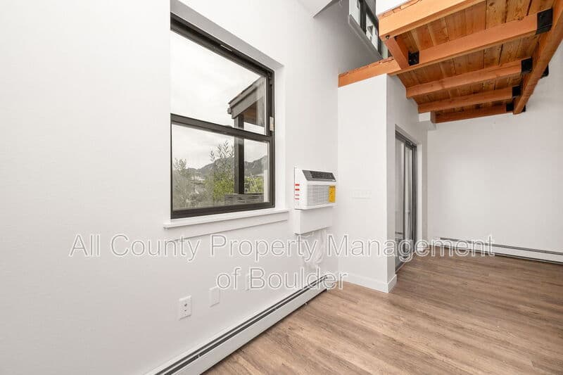 Boulder Condo: 2301 Pearl Street