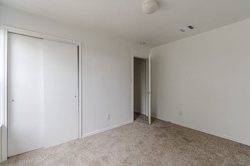 San Antonio House: 11223 Victory Cavern