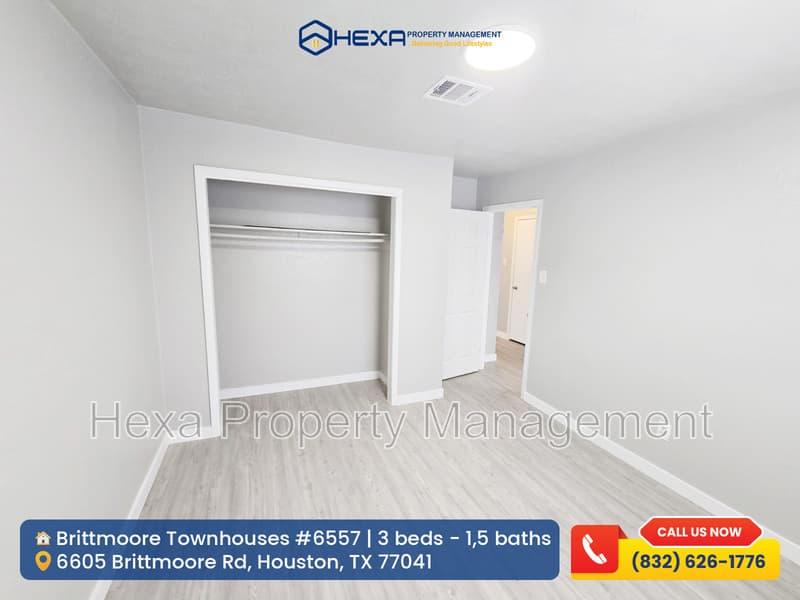 Houston Townhome: 6557 Brittmoore Rd