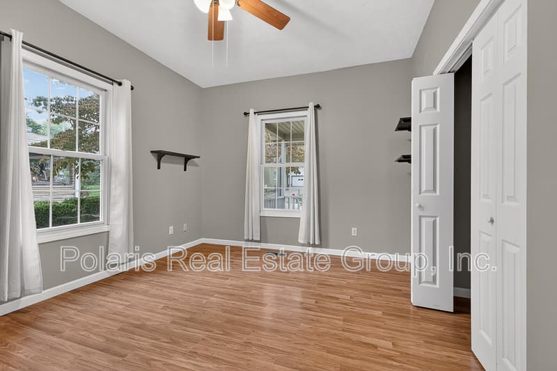 Greenwood House: 342 N Meridian St