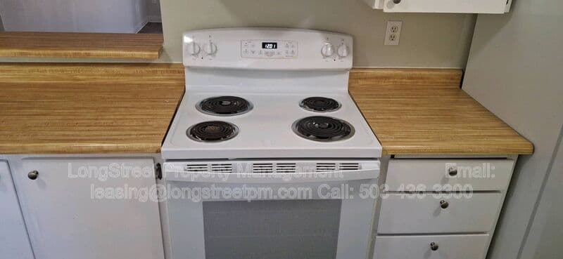 Tigard Condo: 11359 SW Greenburg Rd