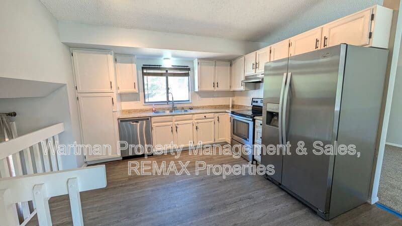 Colorado Springs House: 6371 Galway Dr