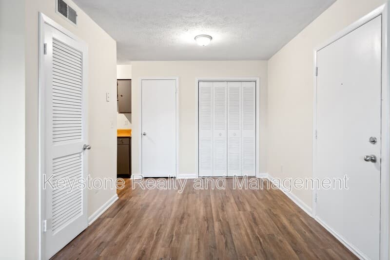 Pembroke Condo: 225 Clara Drive