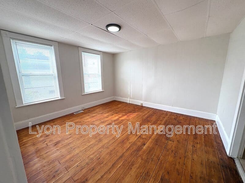 Woonsocket Condo: 37 Mechanic Avenue