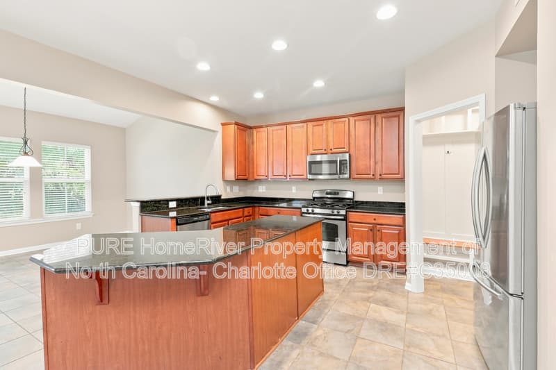 Waxhaw House: 3007 Fallondale Rd