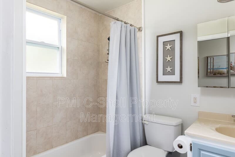 Milton House: 5724 Trout Bayou Cir