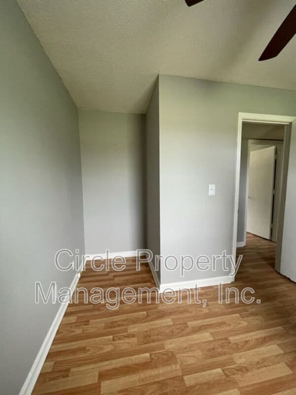Meridianville Condo: 111 Claybill Drive NW